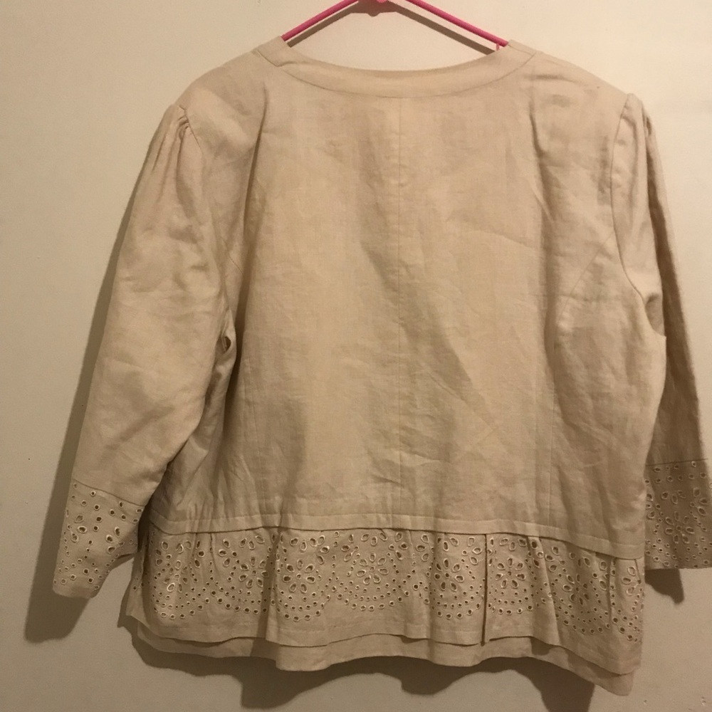 Nice Button Down Top - Picture 2 of 2